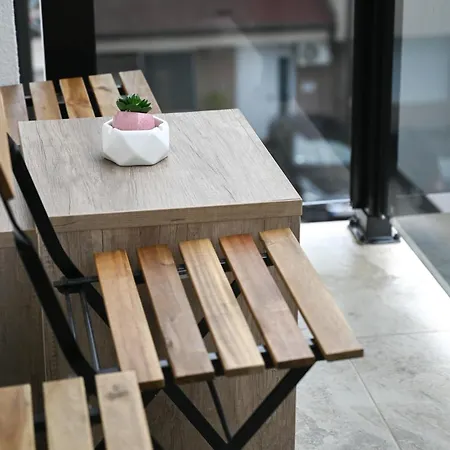 Park Διαμέρισμα *